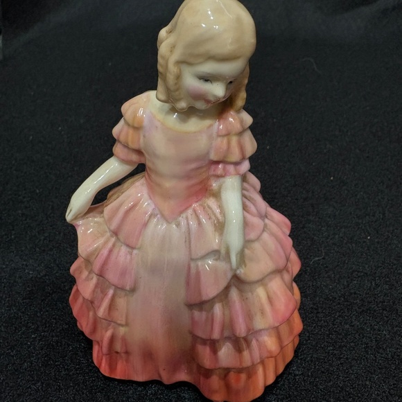 Vintage Royal Doulton & Co Rose 5" Figurine Bone China Japan - Picture 1 of 7